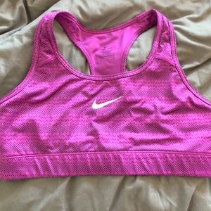 Nike pro sports bra